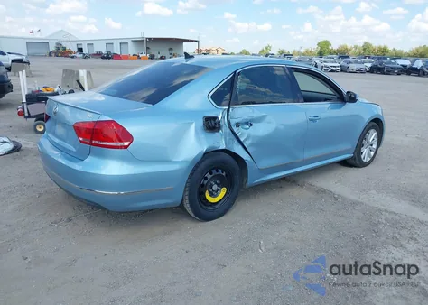 2013 Volkswagen Passat 2.5L Sel Premium from USA, damaged, VIN 1VWCP7A33DC076646